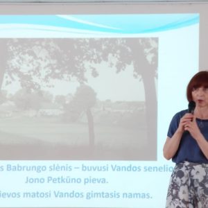 zoomed_Tau2 Knyga apie Vandą Rutkevič pristatyta ir Trečiojo amžiaus universiteto klausytojams