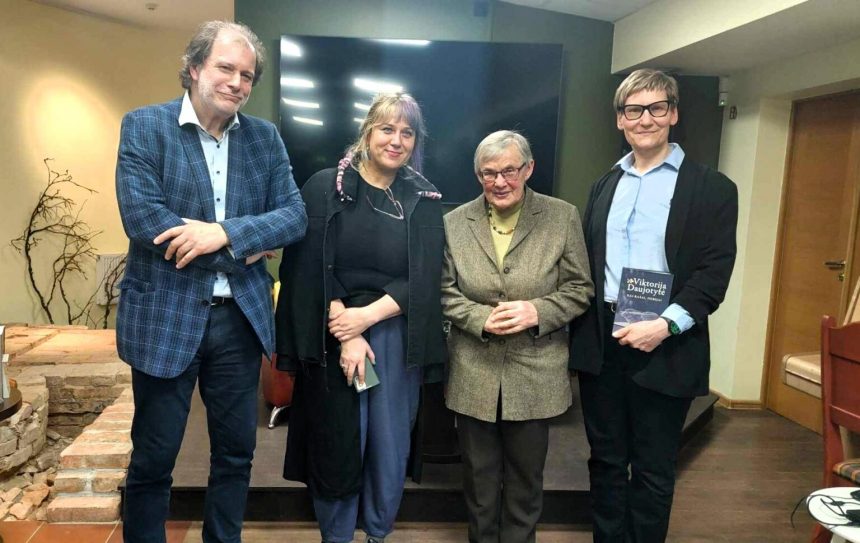 V. Daujotytės knygos „Kai rašai, nebijai“ sutiktuvės Plungės viešojoje bibliotekoje