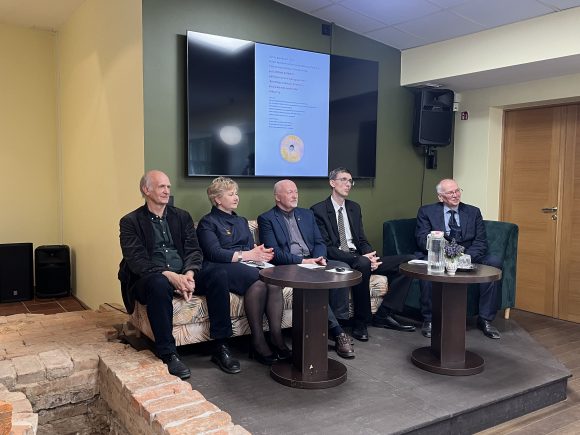 Pristatyta profesoriaus Adomo Butrimo jubiliejinė paroda